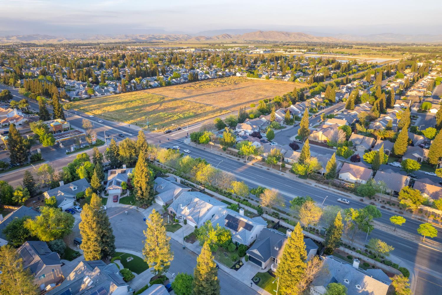 9882 N Meridian Avenue, Fresno, CA, 93720