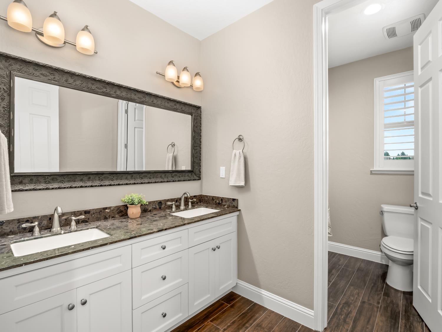 11617 N Bella Verde Avenue, Fresno, CA, 93730