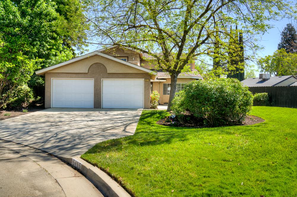 Single Family in Fresno - photo 3
