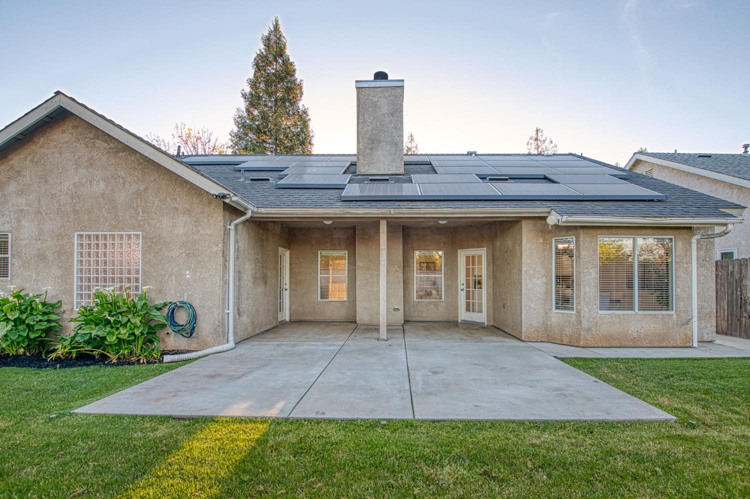 9882 N Meridian Avenue, Fresno, CA, 93720