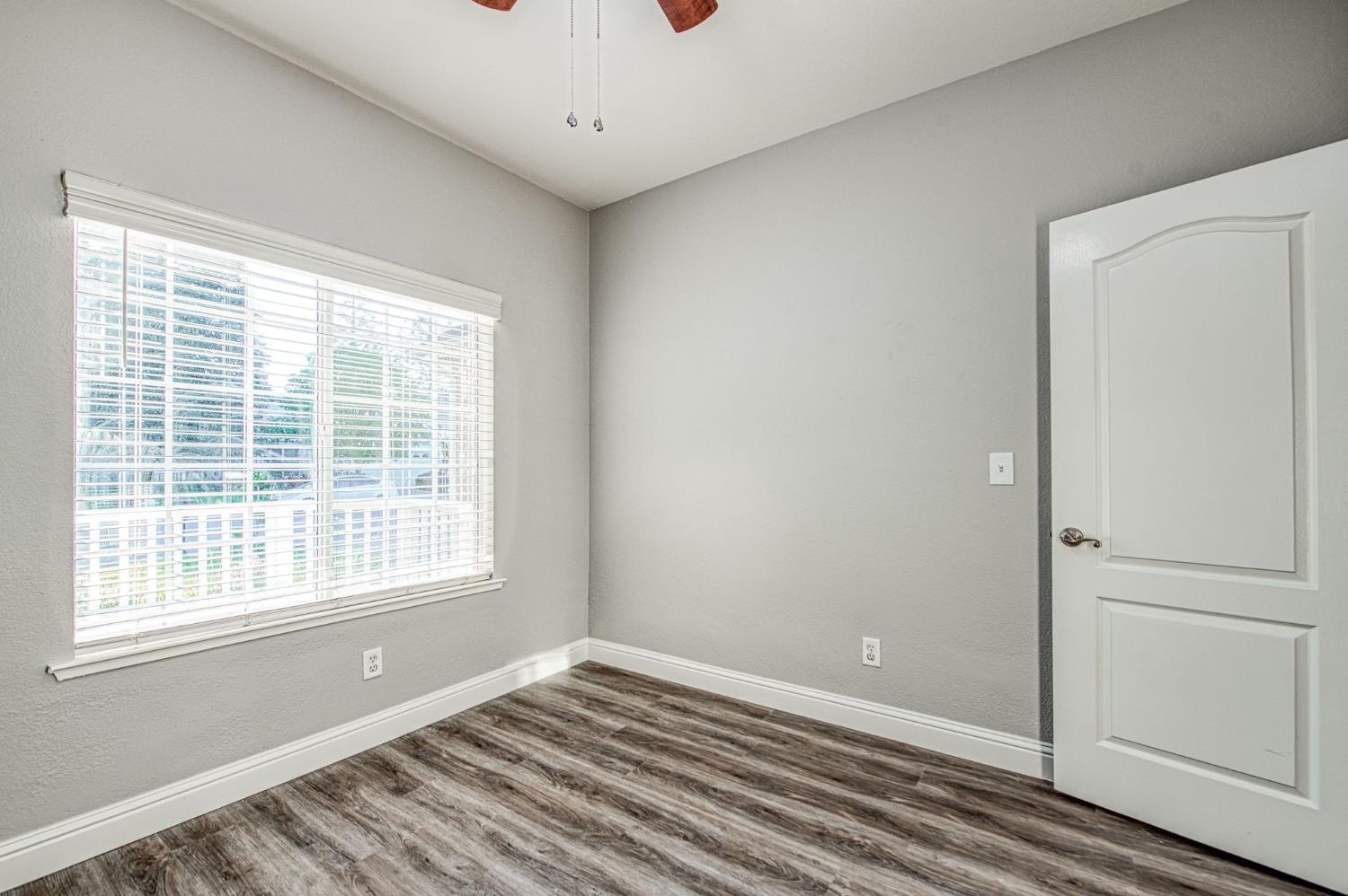 9882 N Meridian Avenue, Fresno, CA, 93720