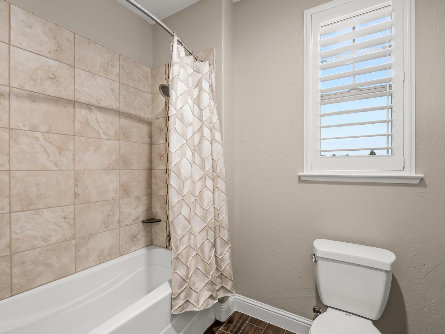 11617 N Bella Verde Avenue, Fresno, CA, 93730