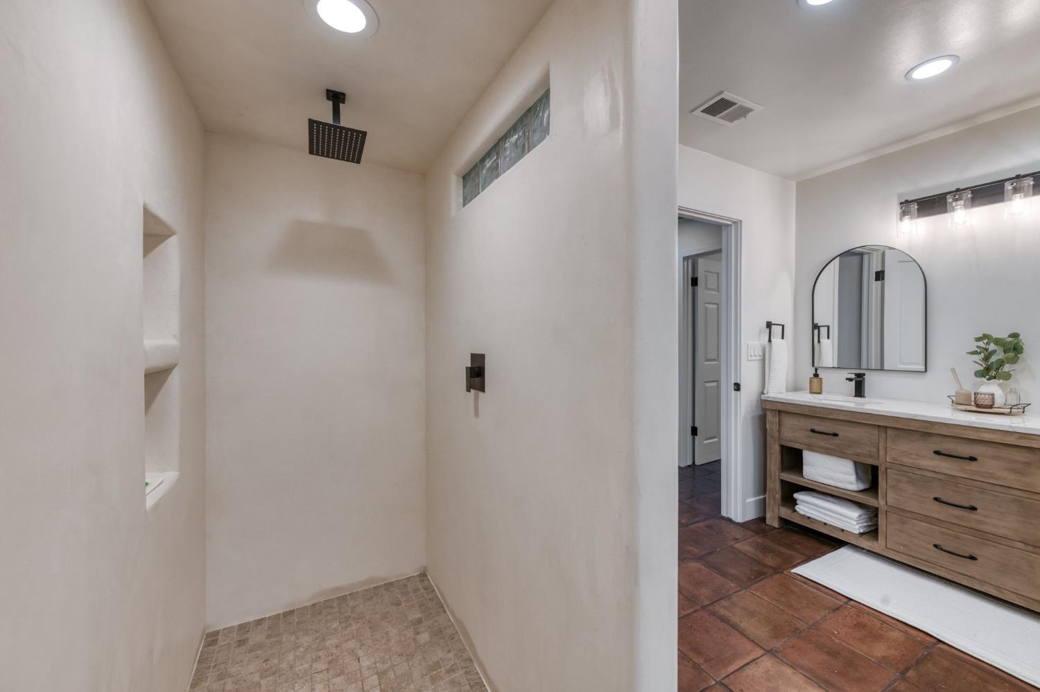 3646 W Spruce Avenue, Fresno, CA, 93711