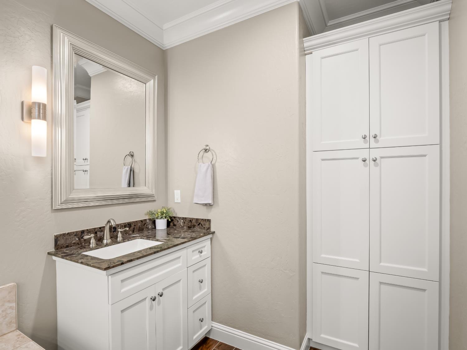 11617 N Bella Verde Avenue, Fresno, CA, 93730