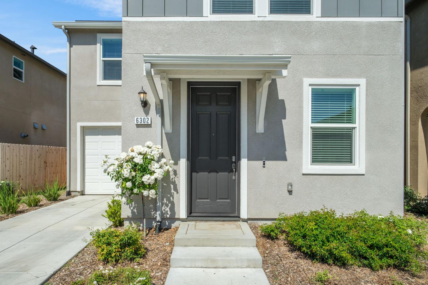 Single Family in Fresno - photo 2