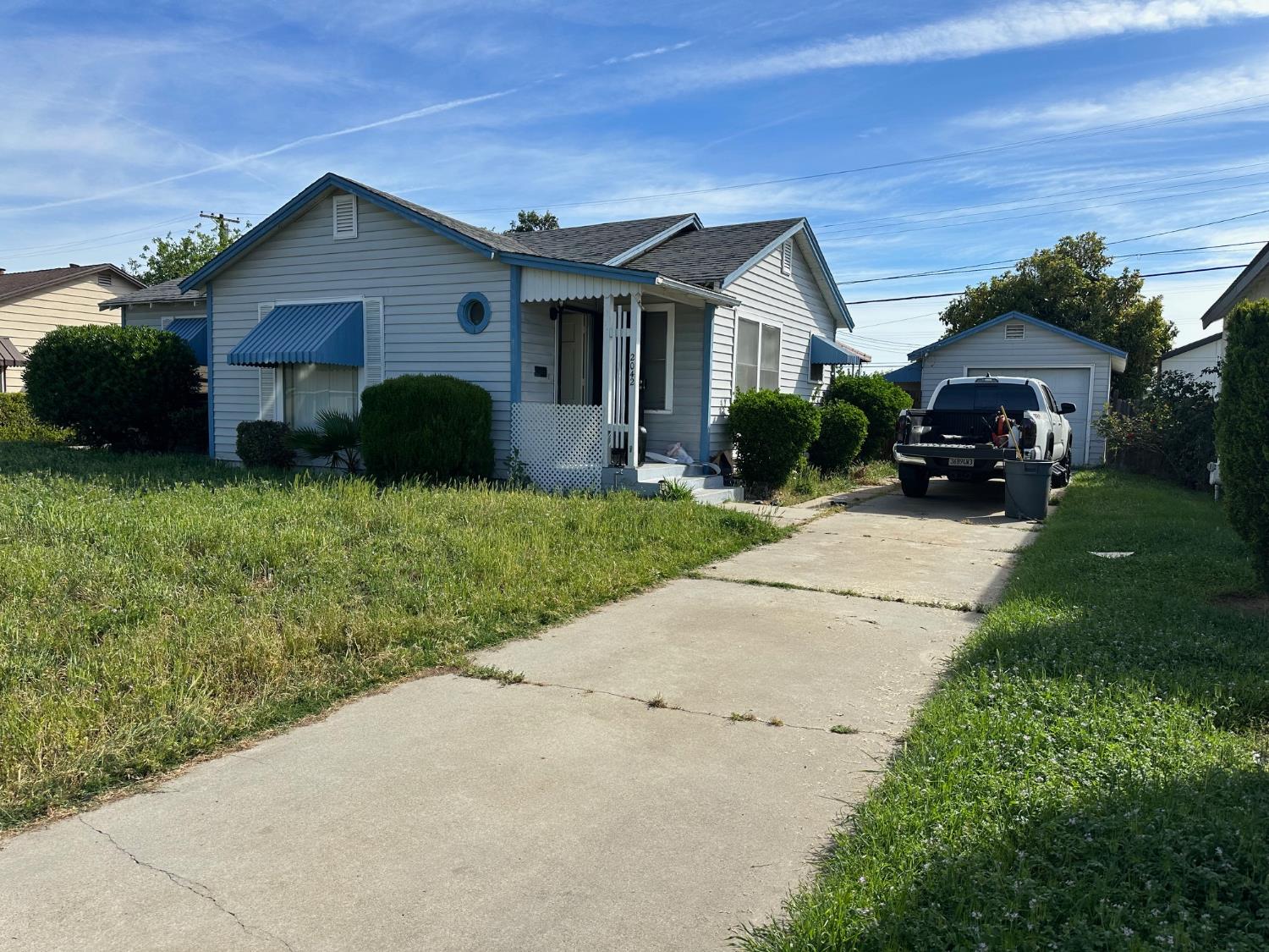 2042 Mayfair Drive E, Fresno, CA, 93703