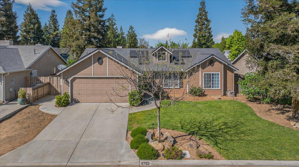 Single Family in Fresno - main photo
