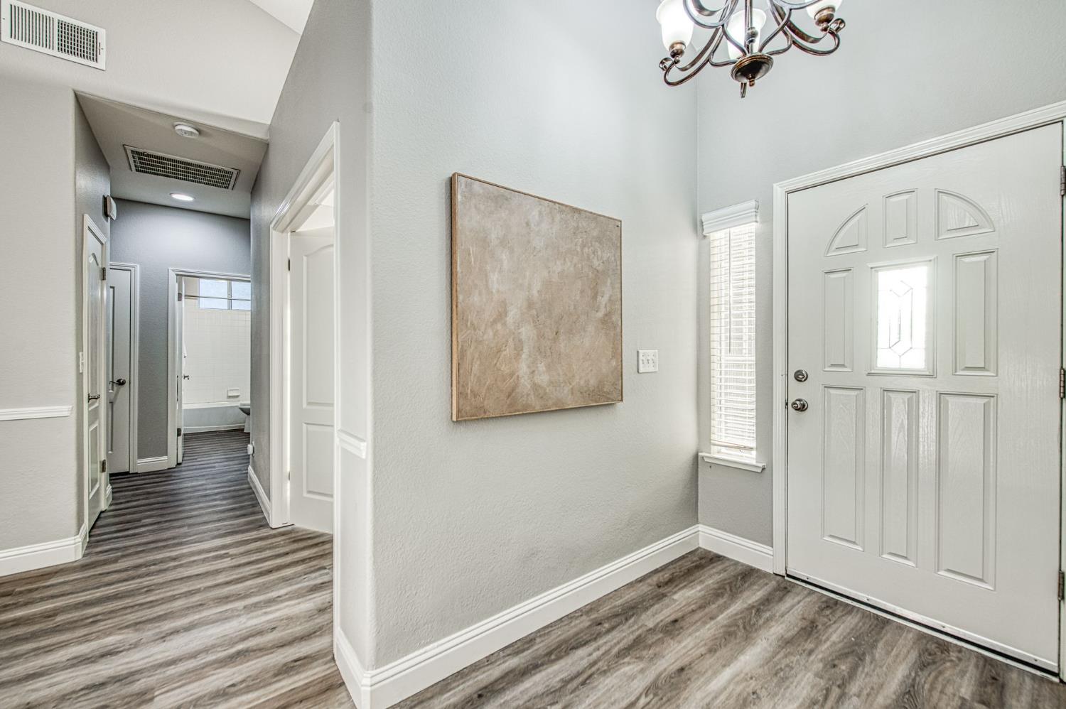 9882 N Meridian Avenue, Fresno, CA, 93720