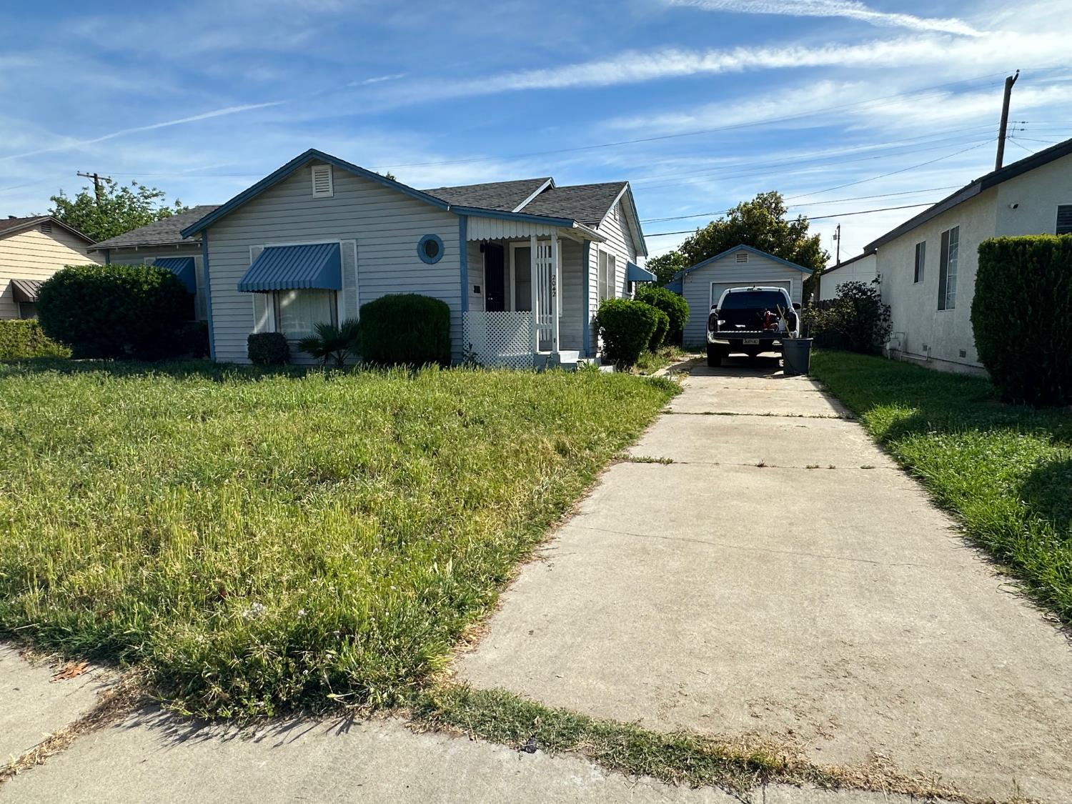 2042 Mayfair Drive E, Fresno, CA, 93703