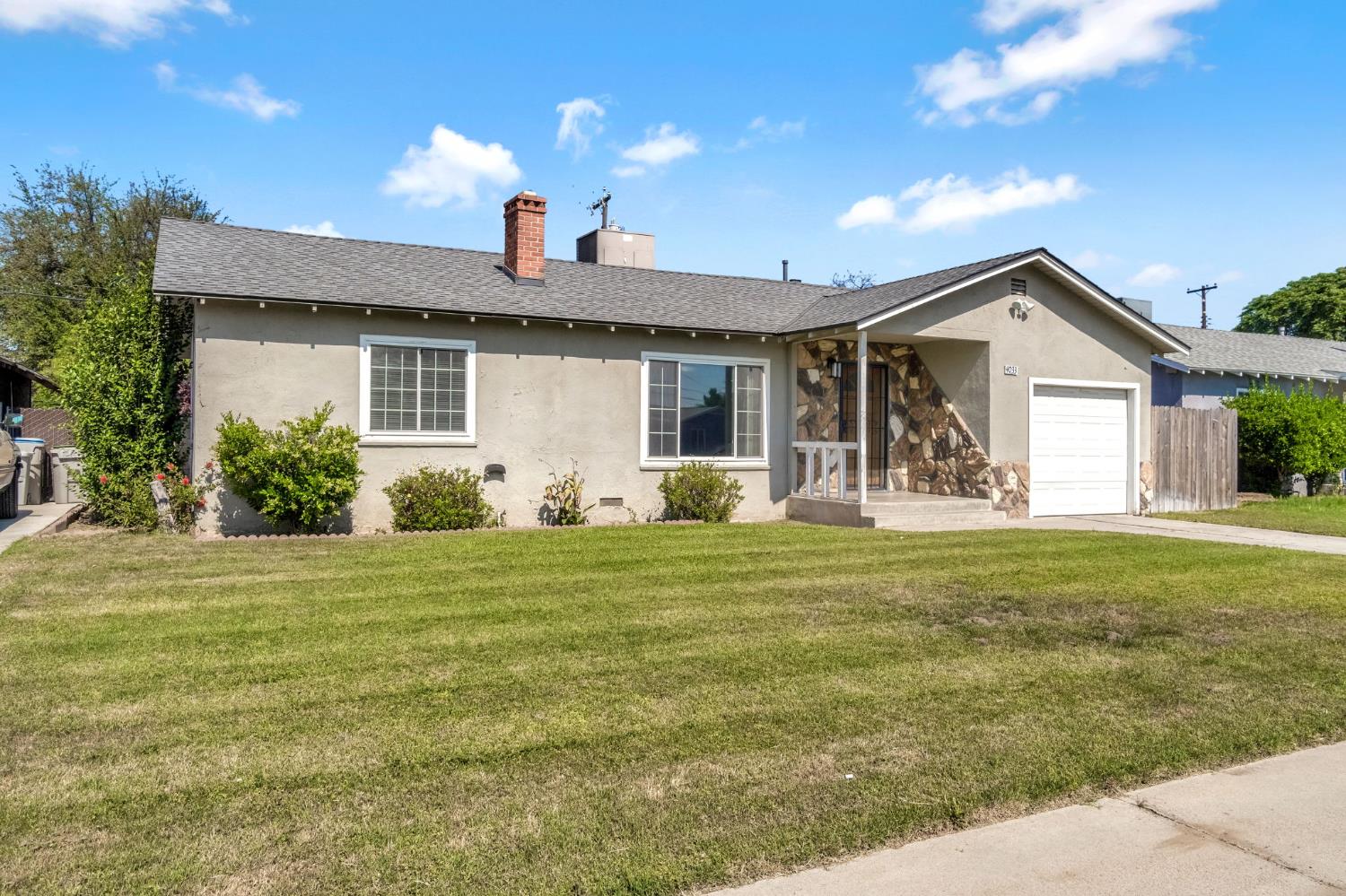 4033 E Brentwood Avenue, Fresno, CA, 93703