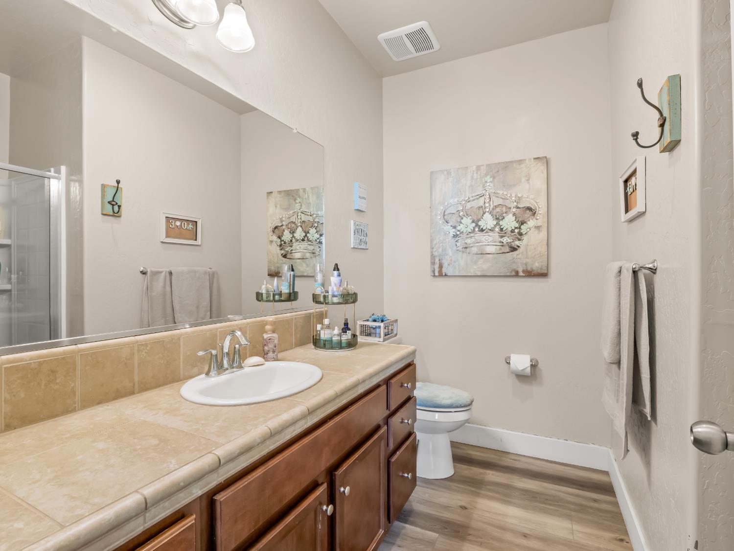 6878 W Alana Drive W, Fresno, CA, 93722