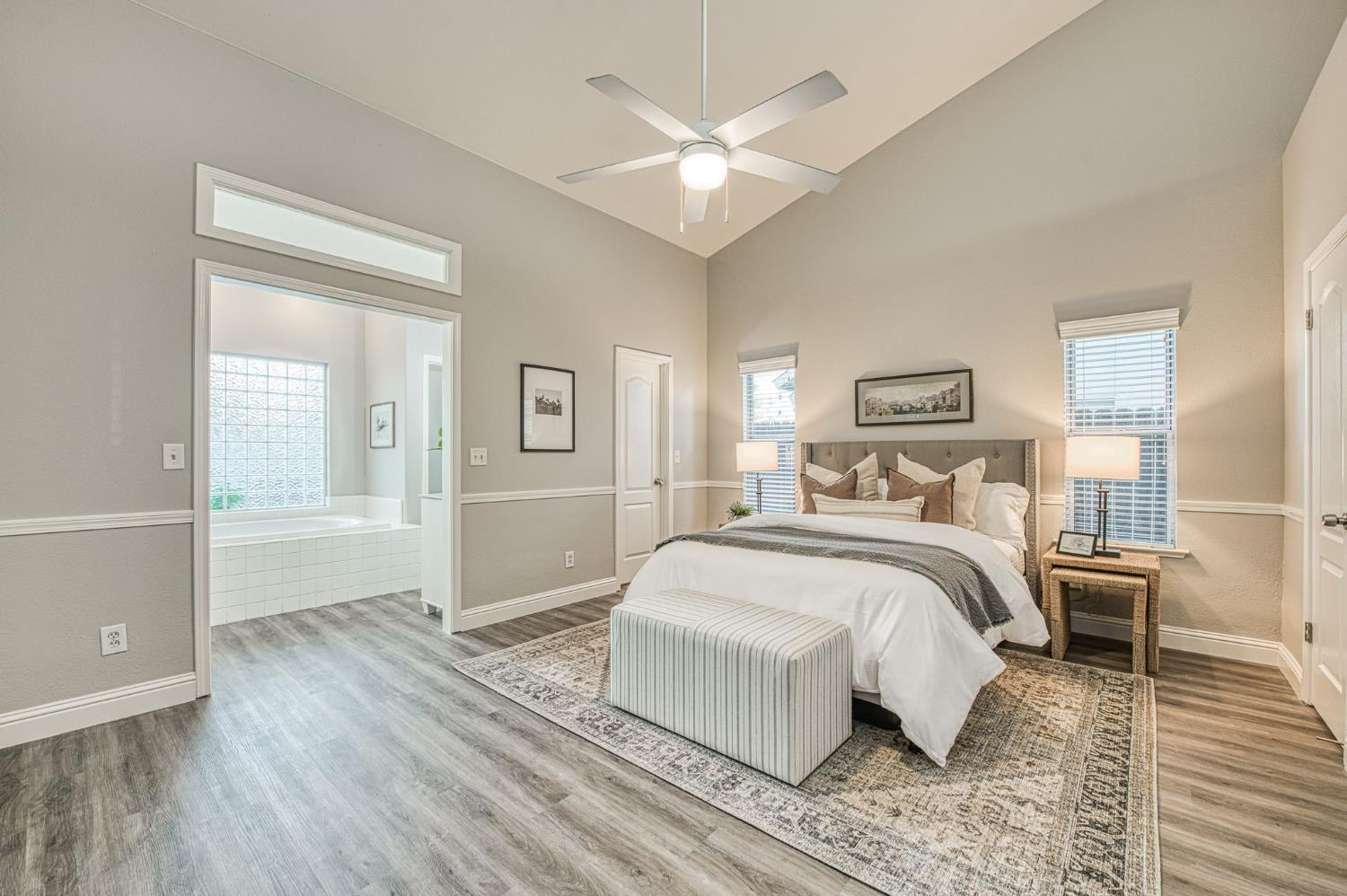 9882 N Meridian Avenue, Fresno, CA, 93720