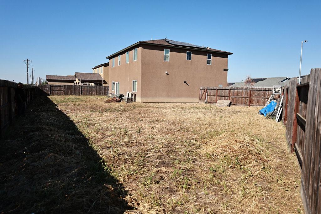 1382 Shoreline Drive, Madera, CA, 93637