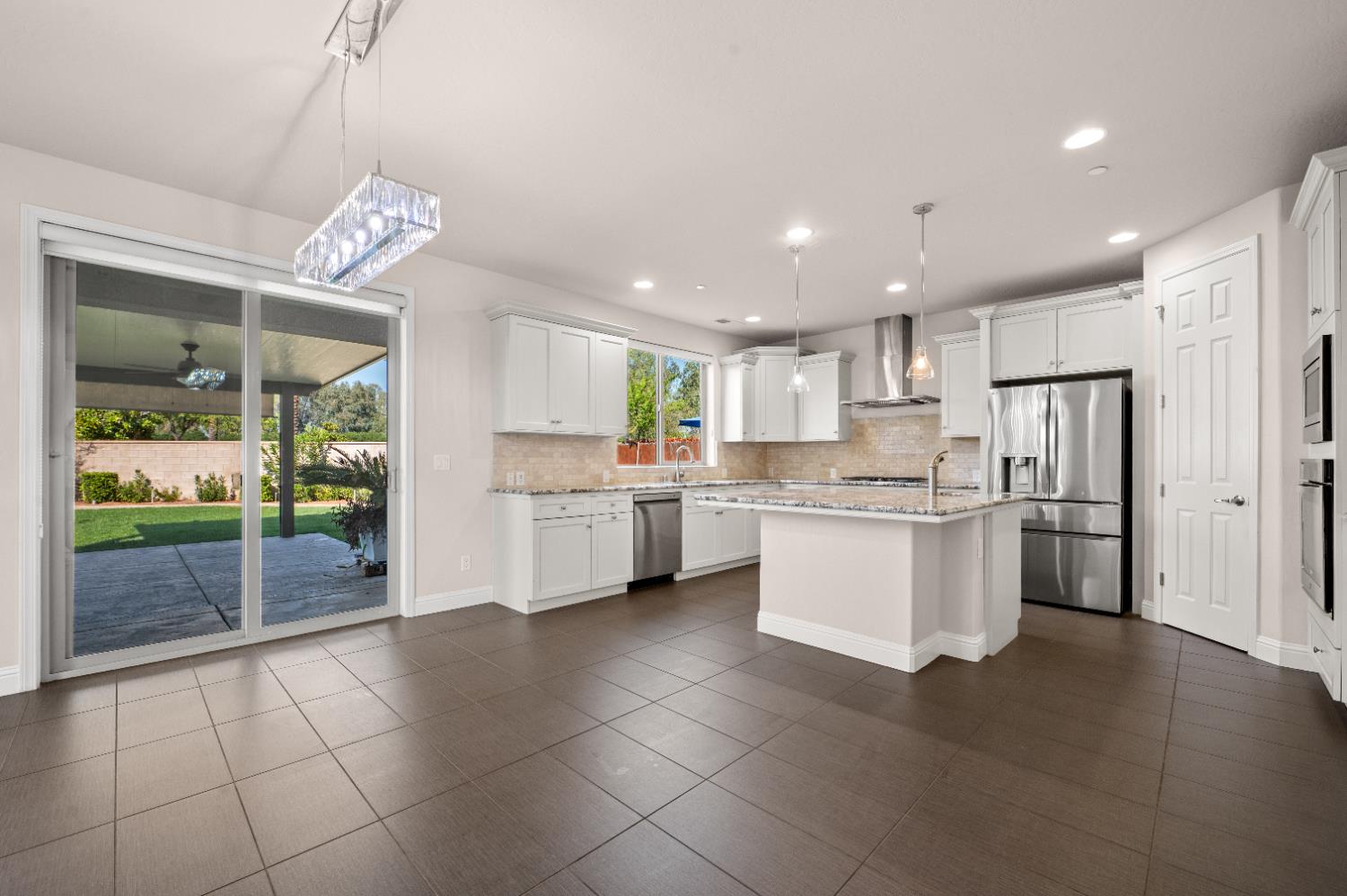 1805 E Bella Rosa Avenue, Fresno, CA, 93730