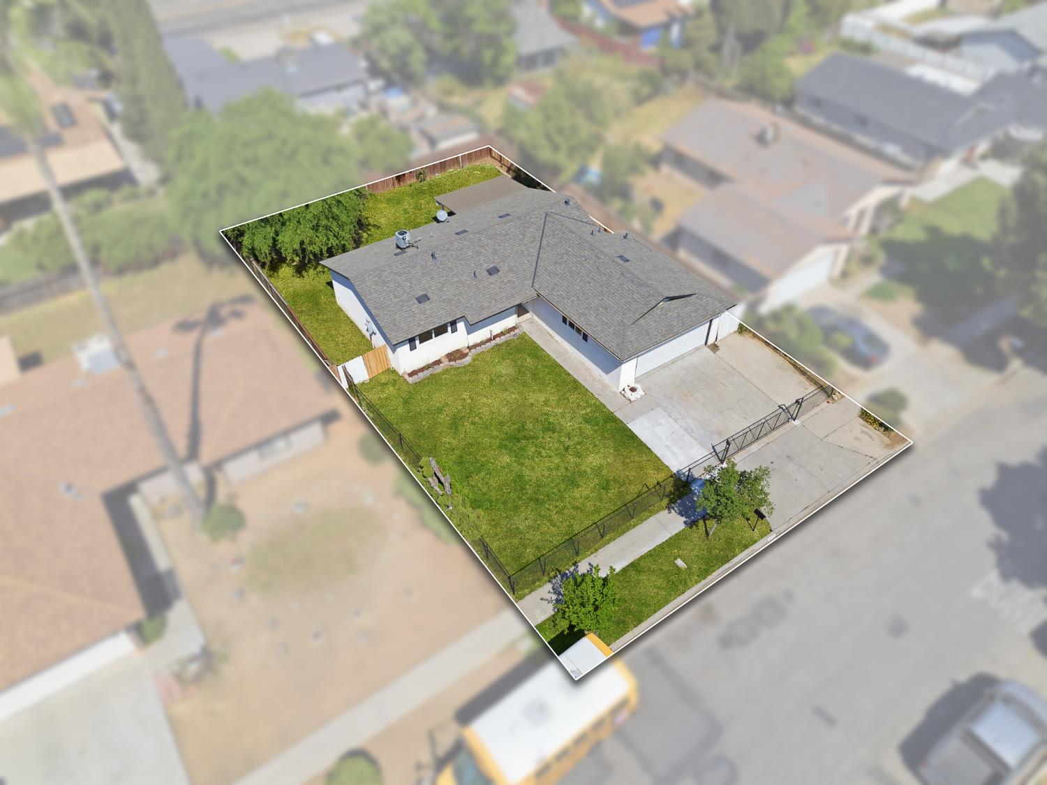 4907 E Platt Avenue, Fresno, CA, 93727