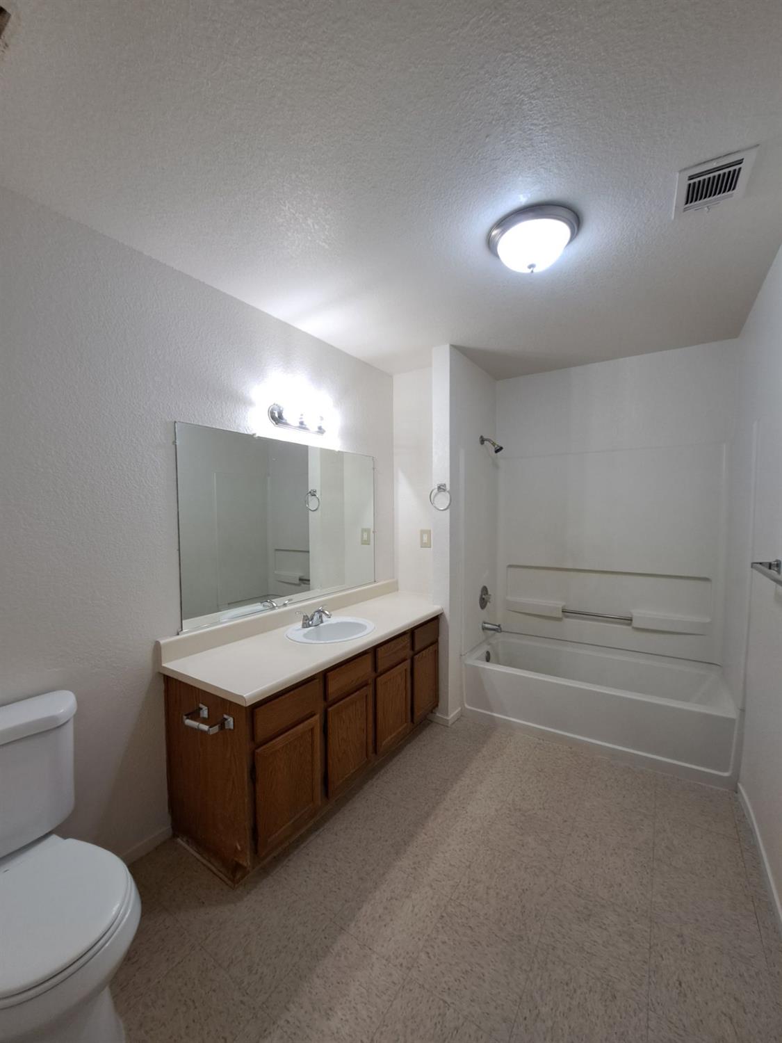 12476 Georgia Lane, Madera, CA, 93637