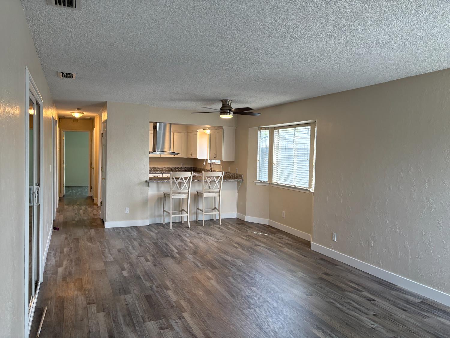 Single Family in Fresno - photo 3