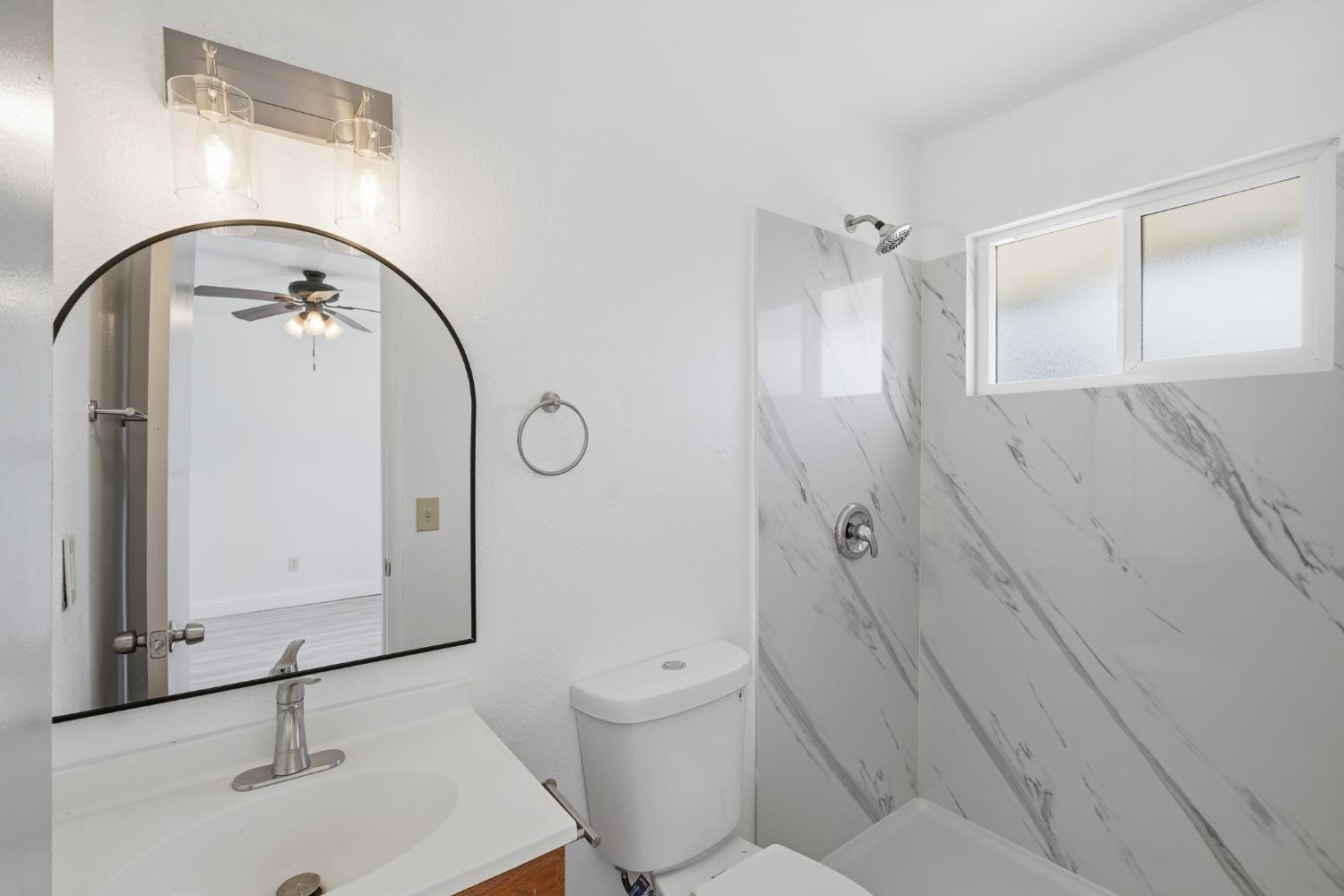 4907 E Platt Avenue, Fresno, CA, 93727