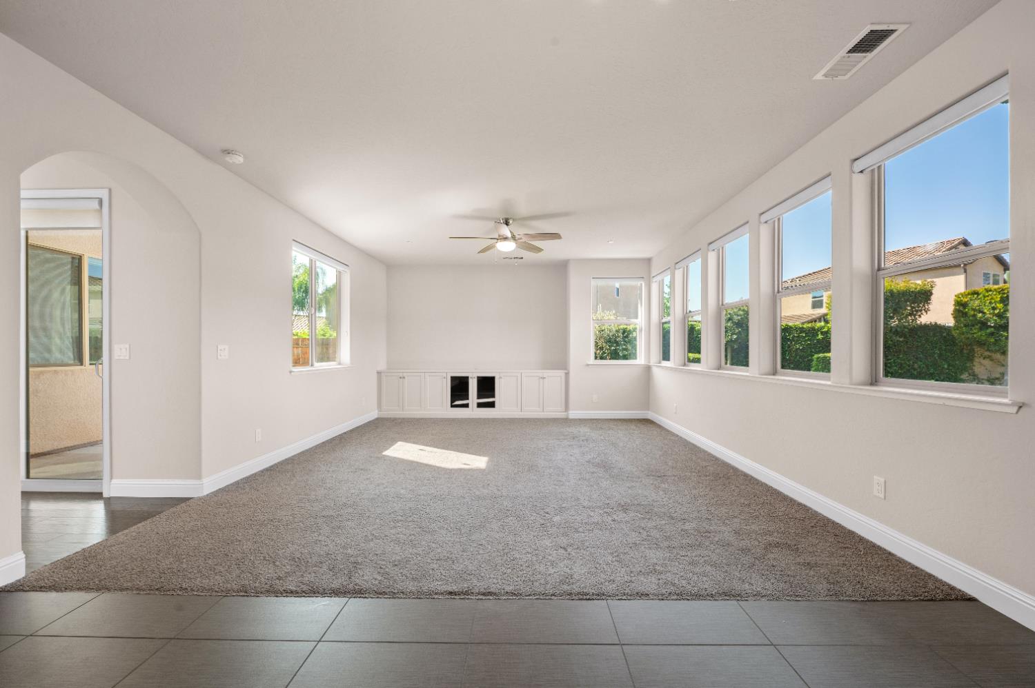 1805 E Bella Rosa Avenue, Fresno, CA, 93730