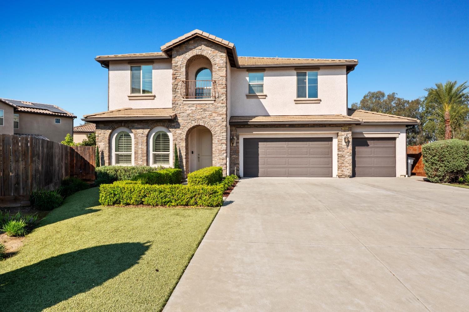 1805 E Bella Rosa Avenue, Fresno, CA, 93730