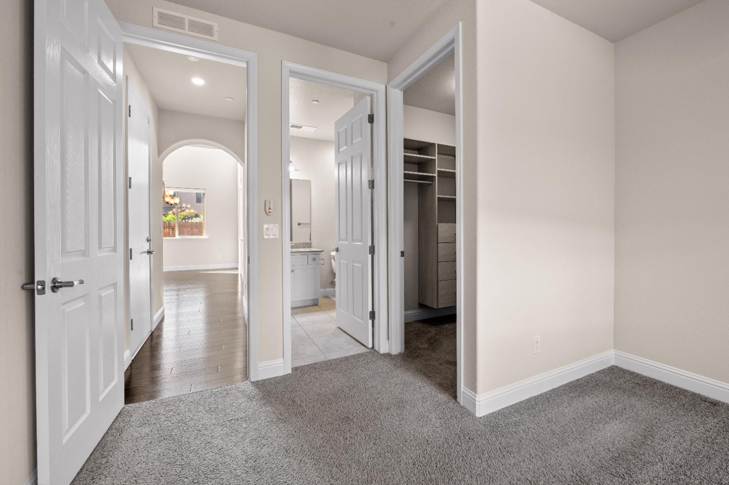 1805 E Bella Rosa Avenue, Fresno, CA, 93730