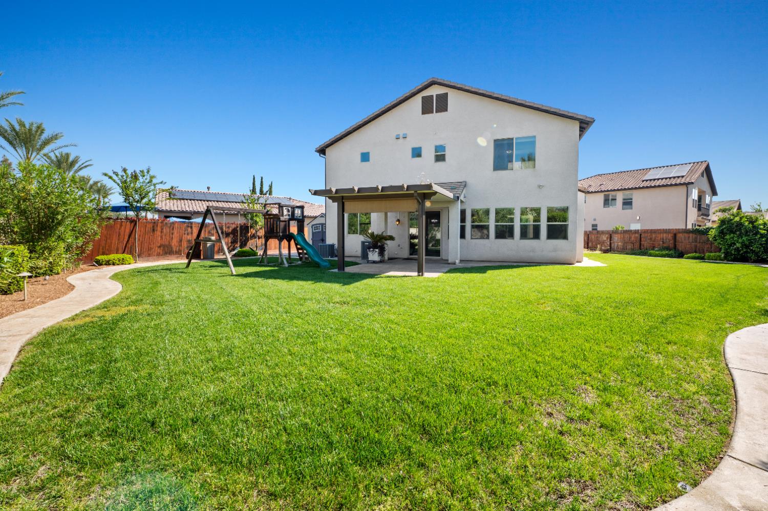 1805 E Bella Rosa Avenue, Fresno, CA, 93730