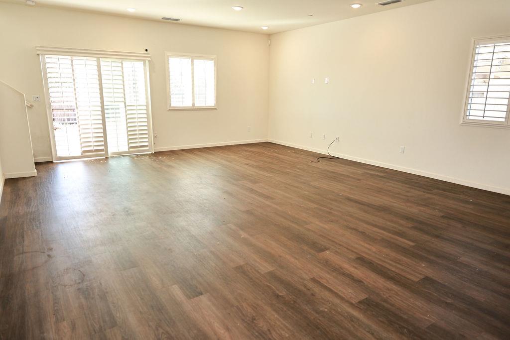 1382 Shoreline Drive, Madera, CA, 93637