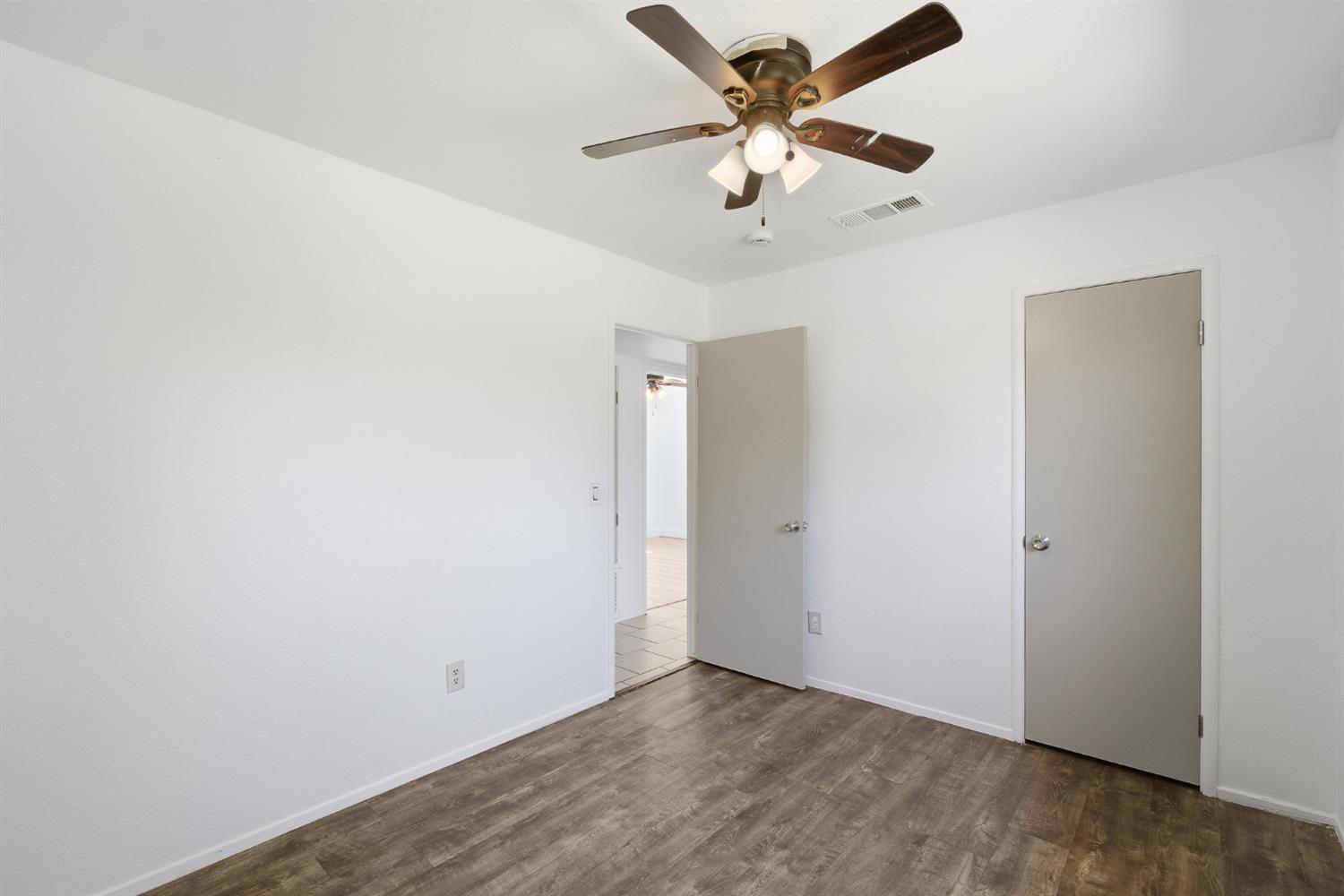 4907 E Platt Avenue, Fresno, CA, 93727