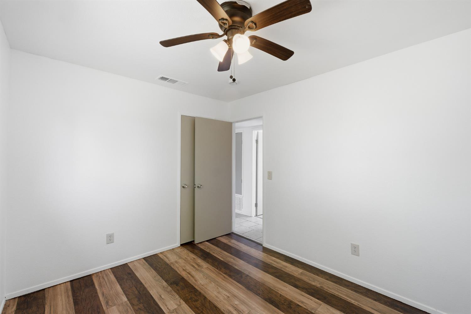 4907 E Platt Avenue, Fresno, CA, 93727