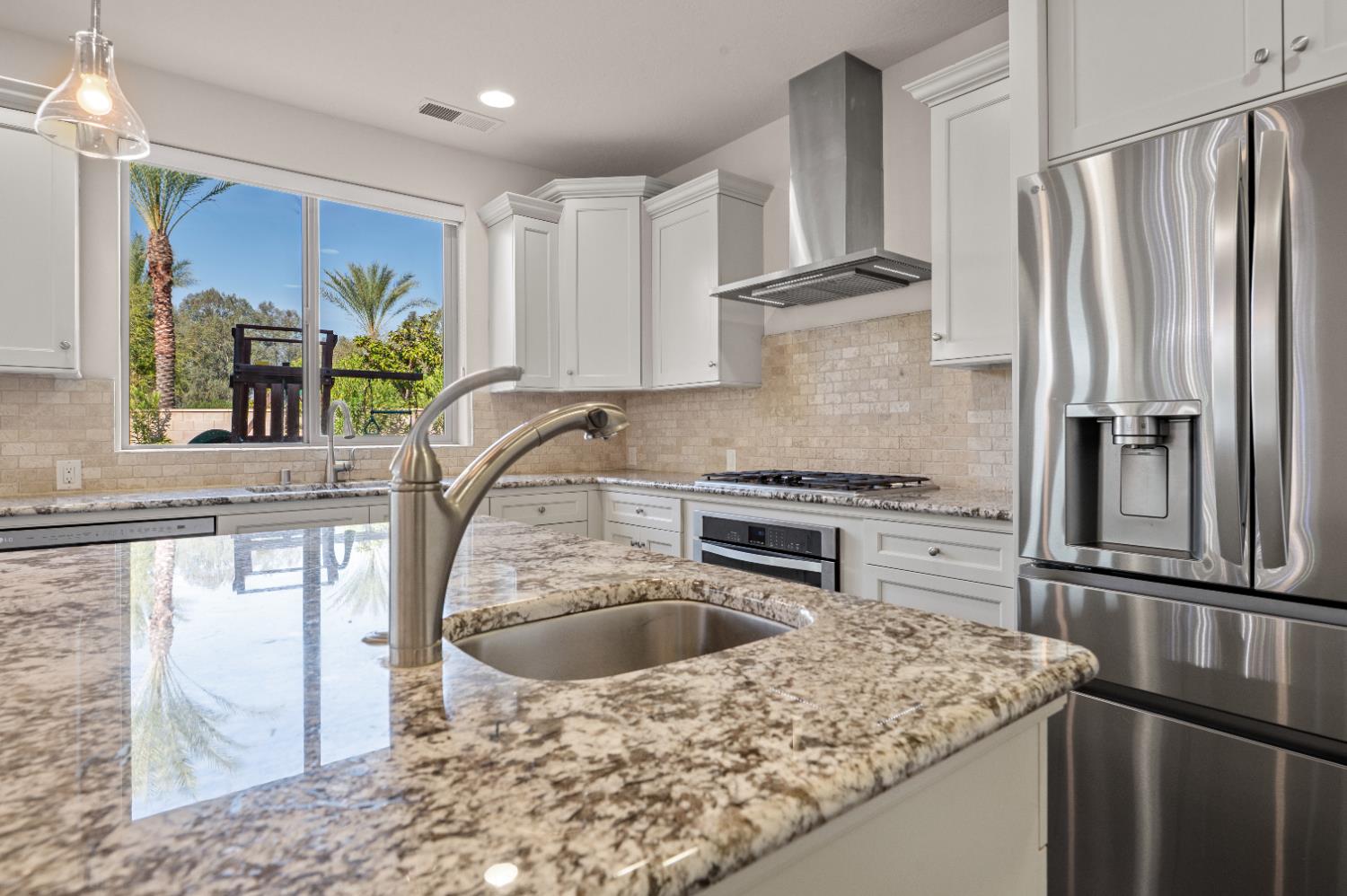 1805 E Bella Rosa Avenue, Fresno, CA, 93730