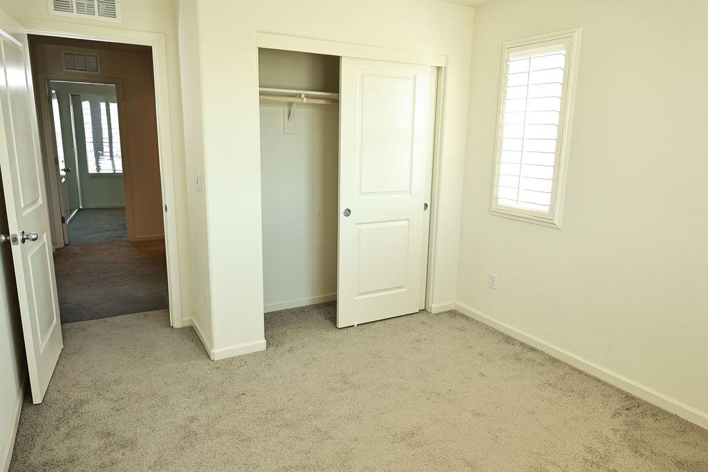 1382 Shoreline Drive, Madera, CA, 93637