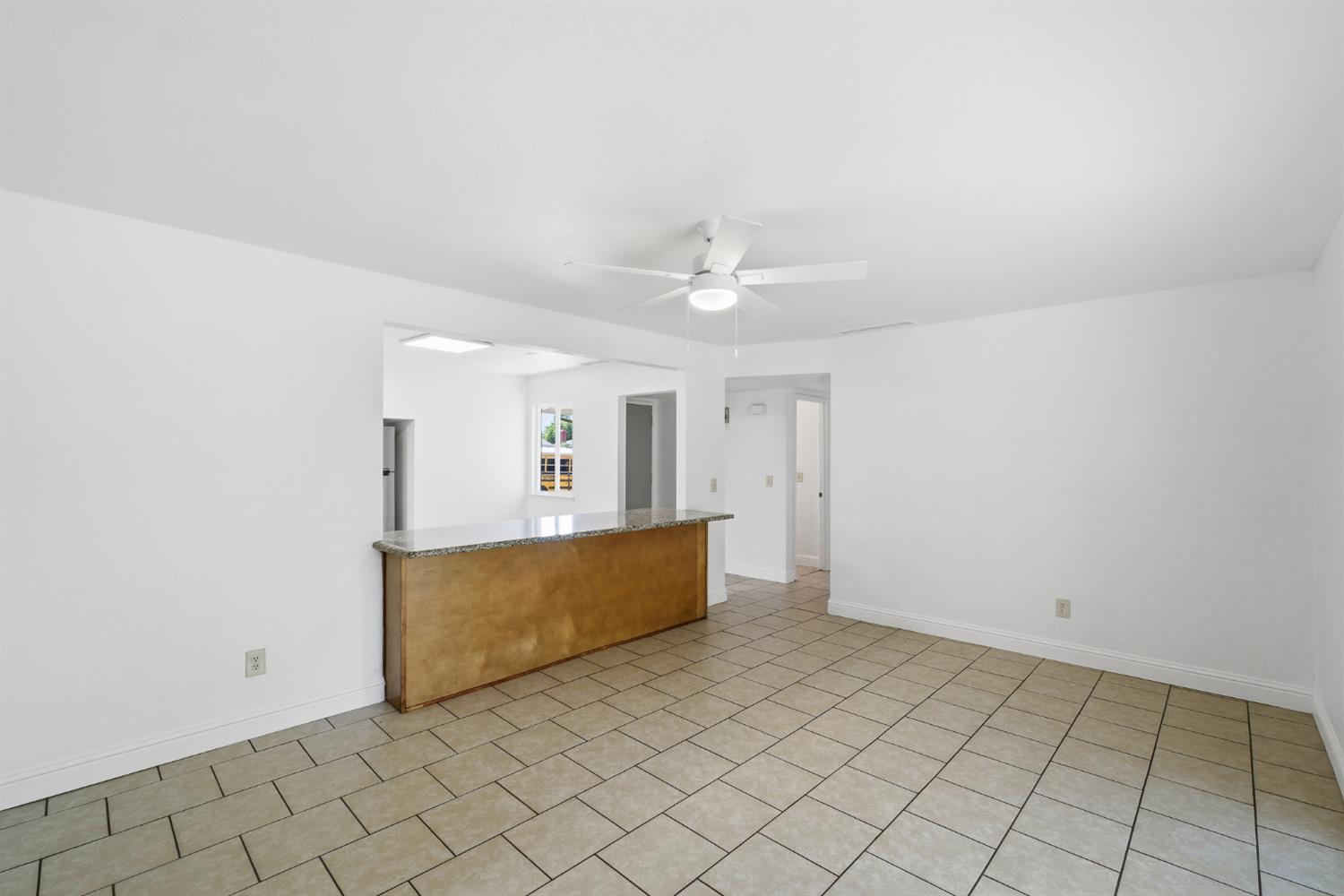 4907 E Platt Avenue, Fresno, CA, 93727