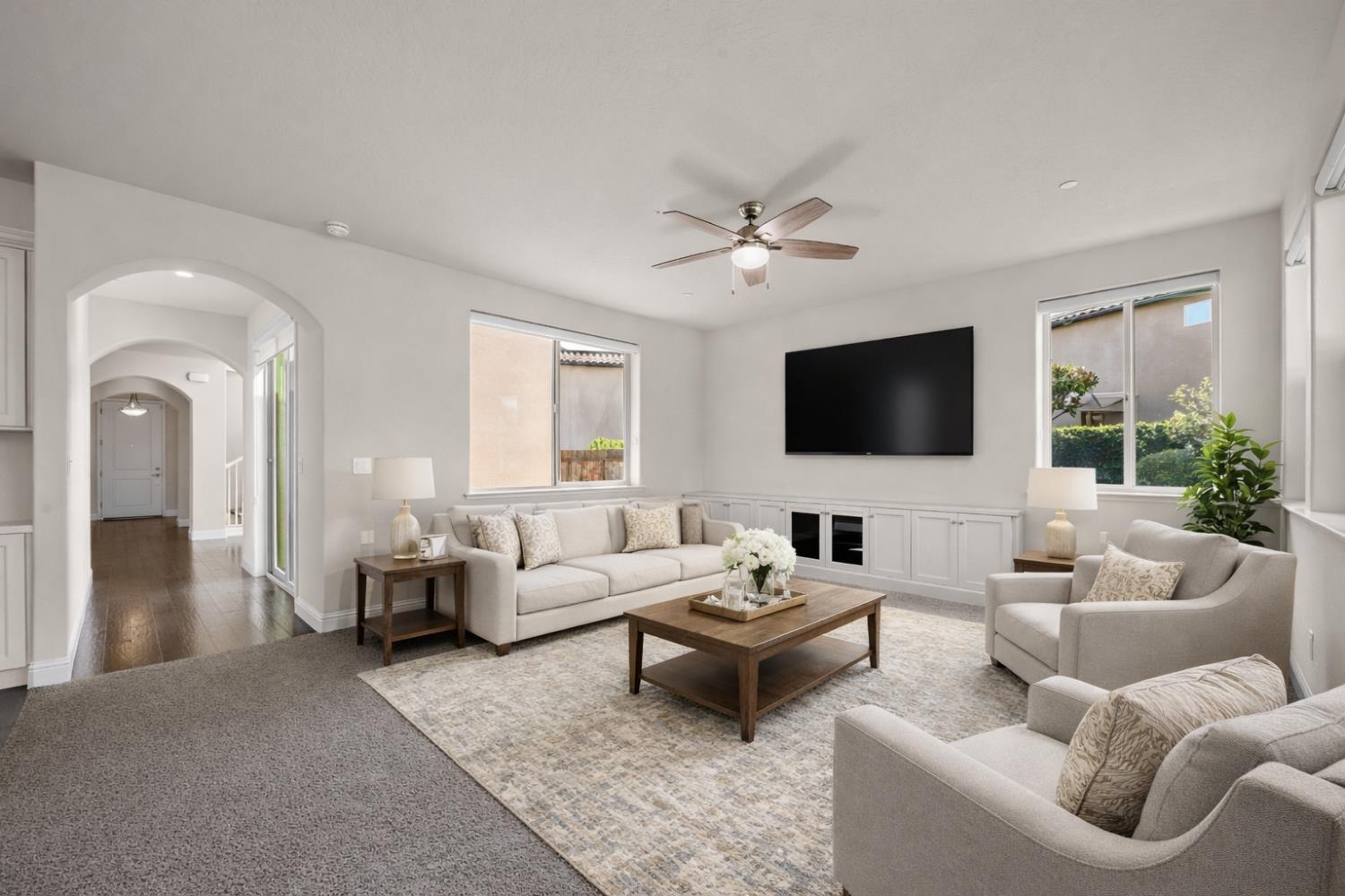 1805 E Bella Rosa Avenue, Fresno, CA, 93730