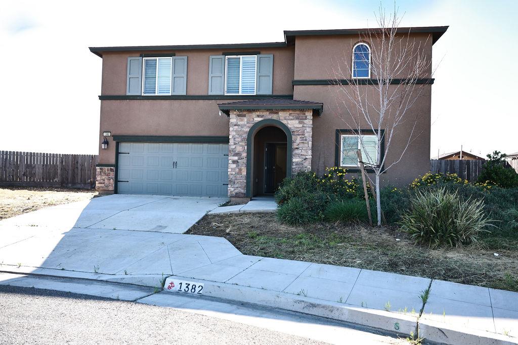 1382 Shoreline Drive, Madera, CA, 93637