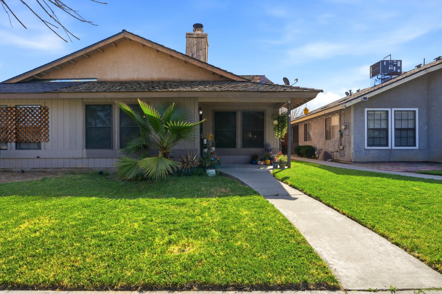 Single Family in Hanford - photo 2