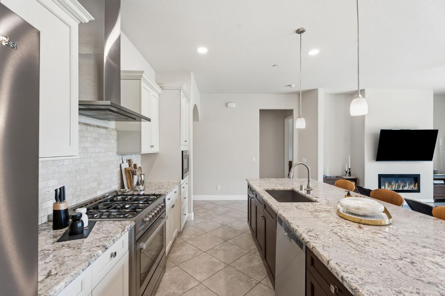 1850 E Green Sage Avenue, Fresno, CA, 93730