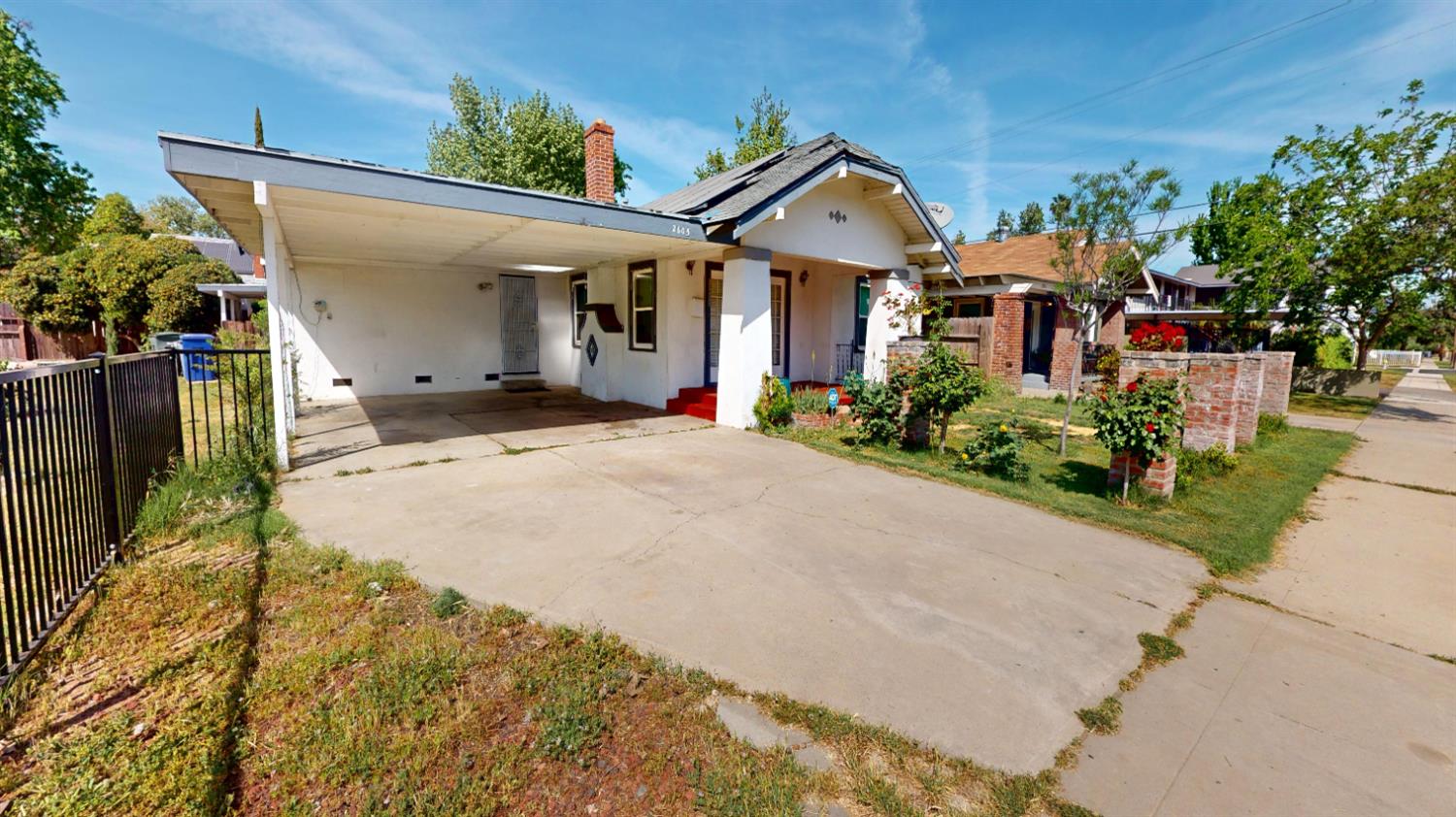 Single Family in Fresno - photo 3