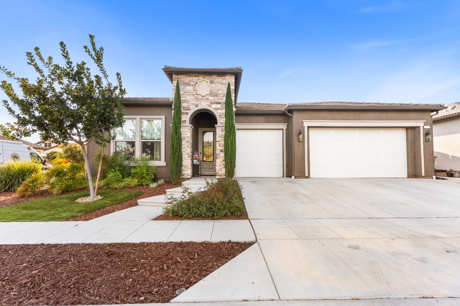 2785 N Armstrong Avenue, Fresno, CA, 93727