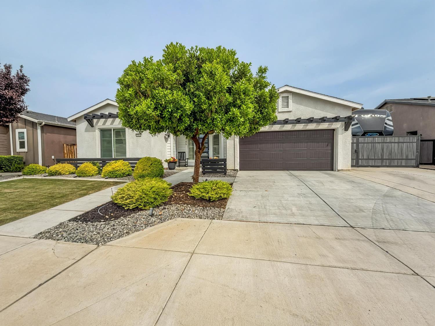 Single Family in Shafter - photo 3