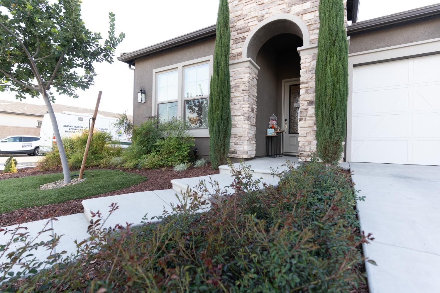 2785 N Armstrong Avenue, Fresno, CA, 93727