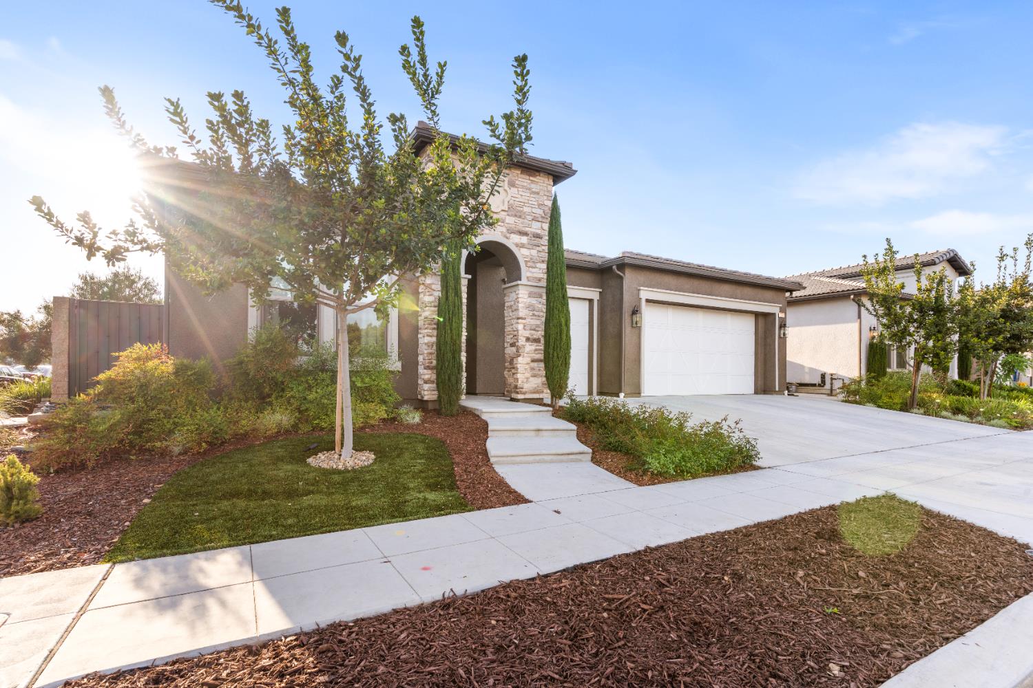 2785 N Armstrong Avenue, Fresno, CA, 93727