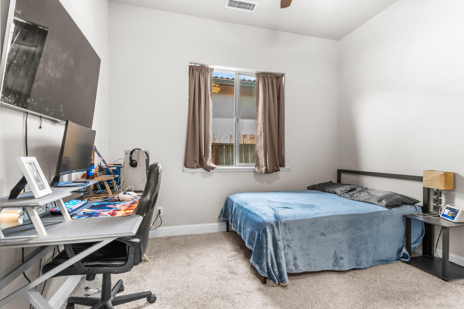 2785 N Armstrong Avenue, Fresno, CA, 93727