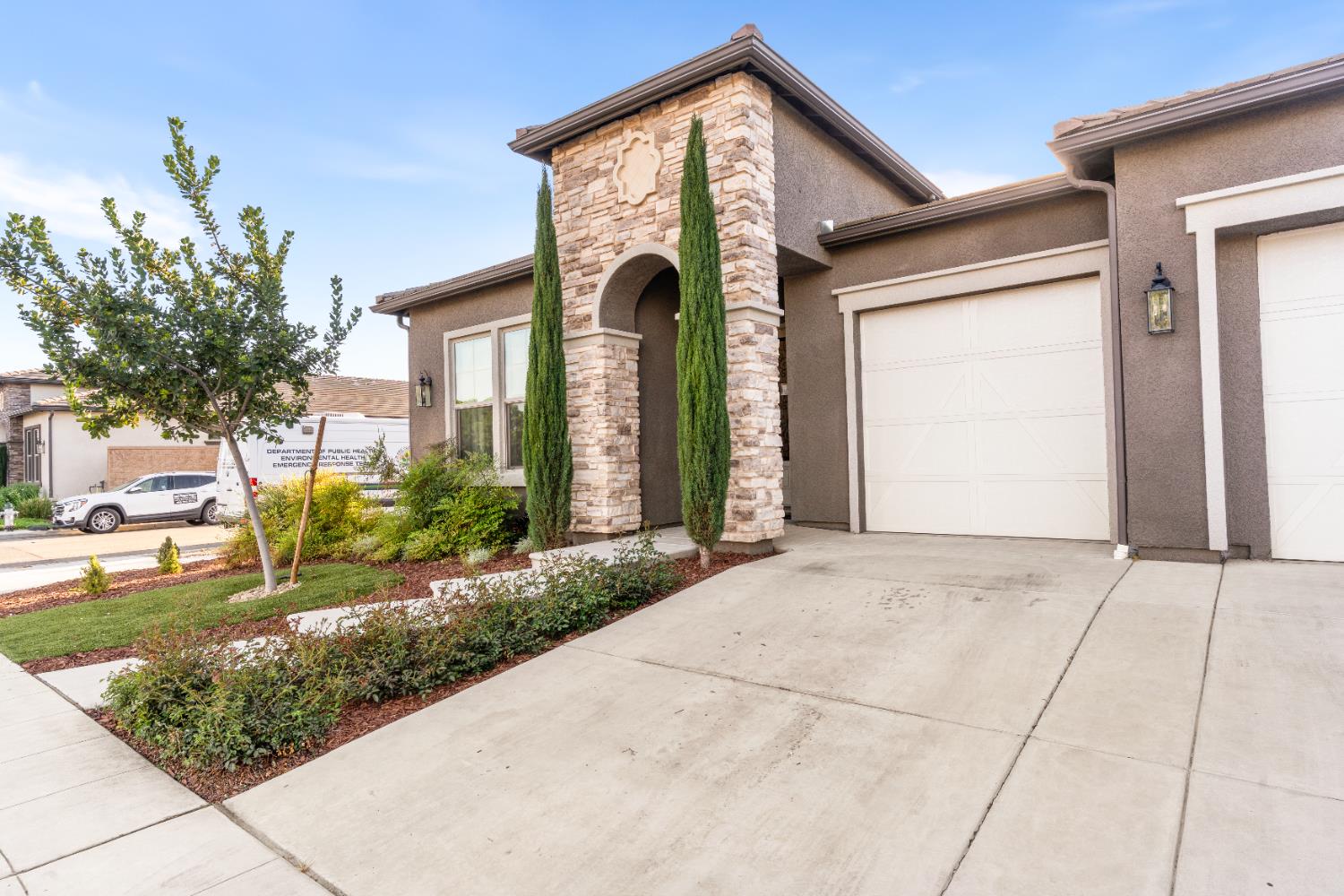 2785 N Armstrong Avenue, Fresno, CA, 93727