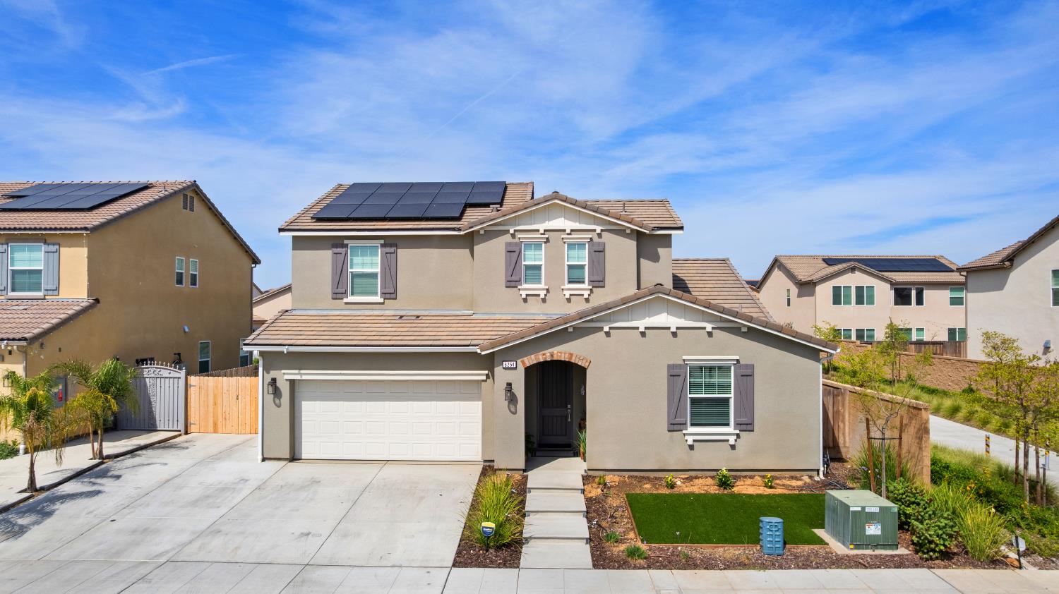 Single Family in Fresno - main photo