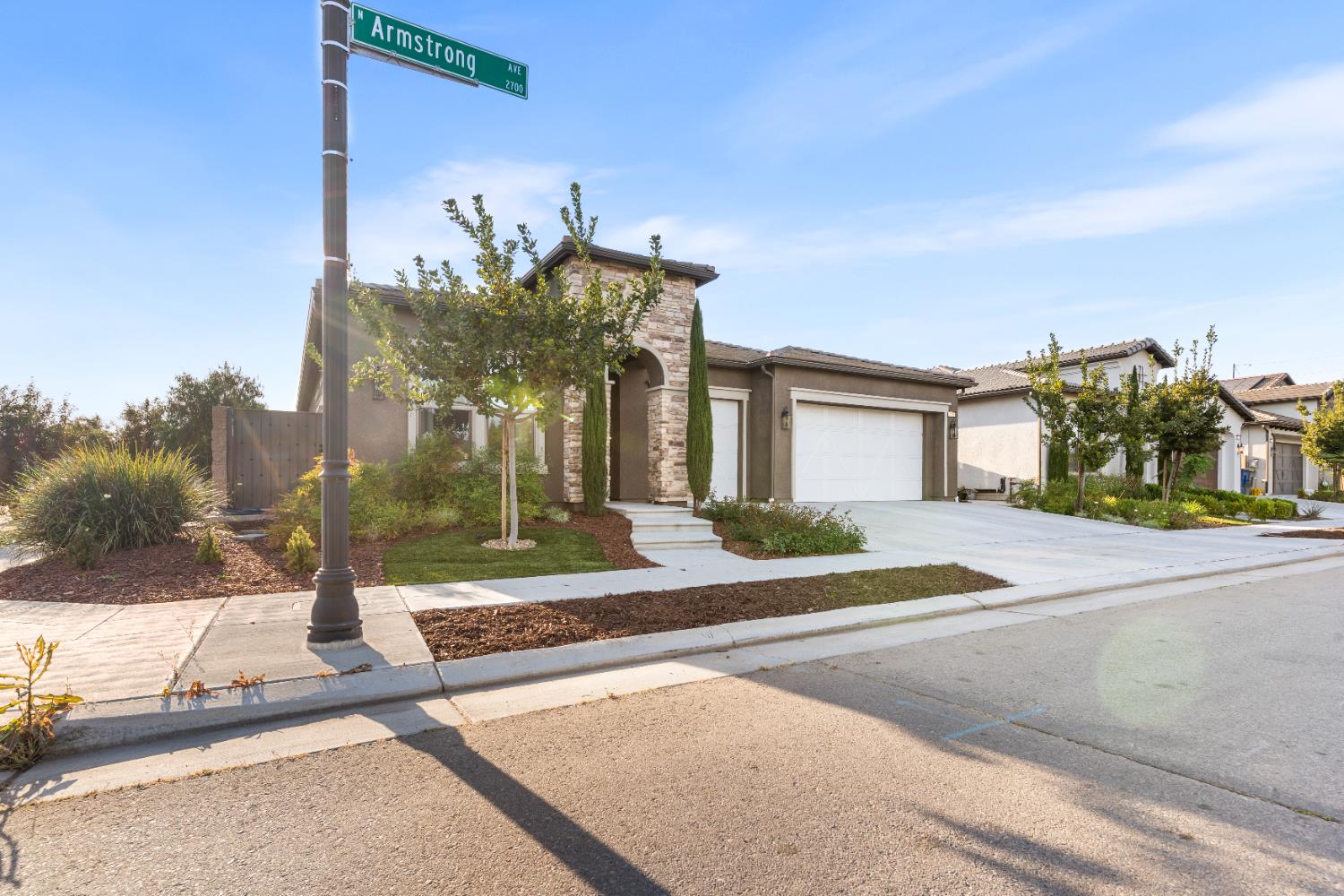 2785 N Armstrong Avenue, Fresno, CA, 93727