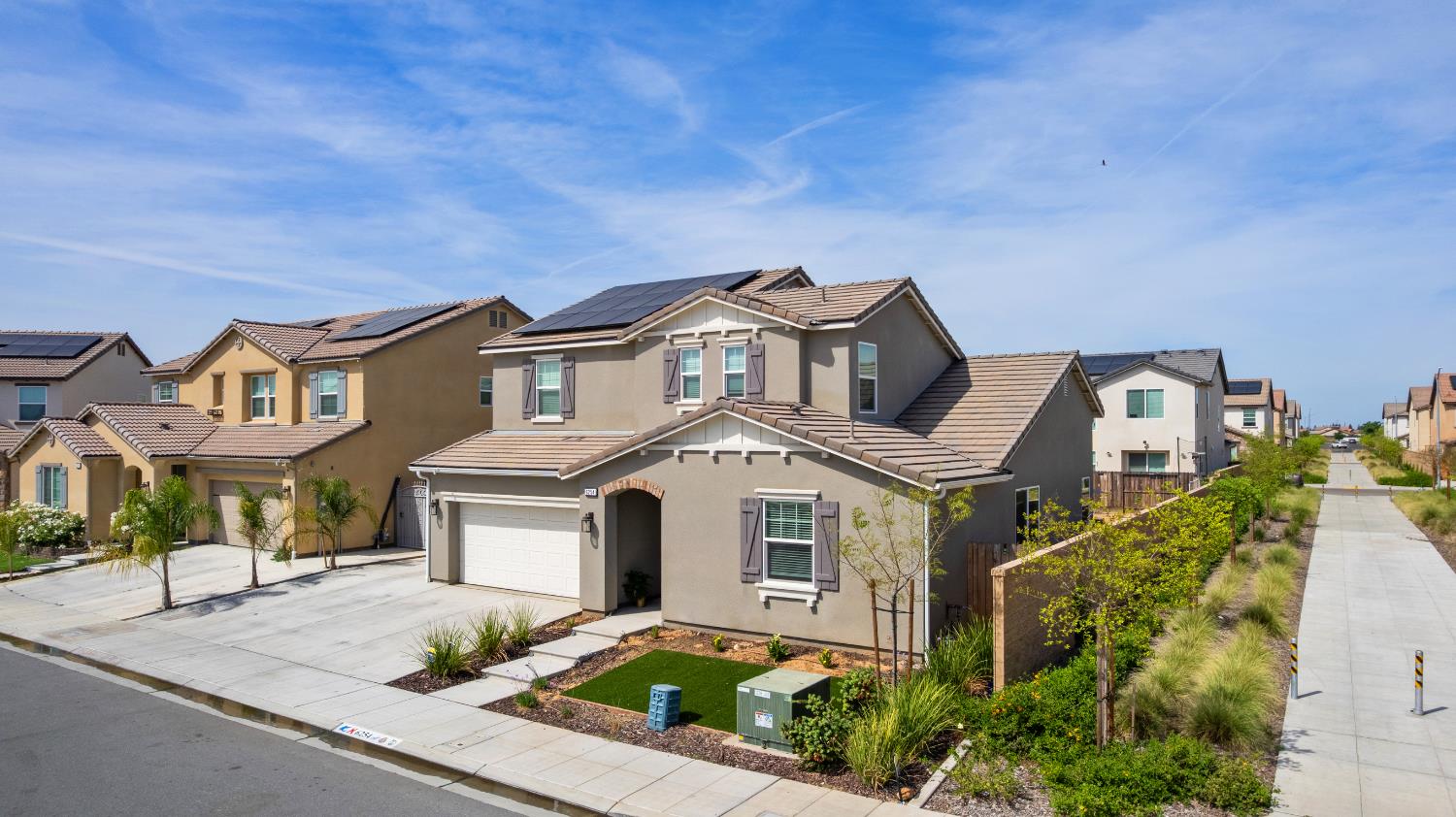 Single Family in Fresno - photo 2