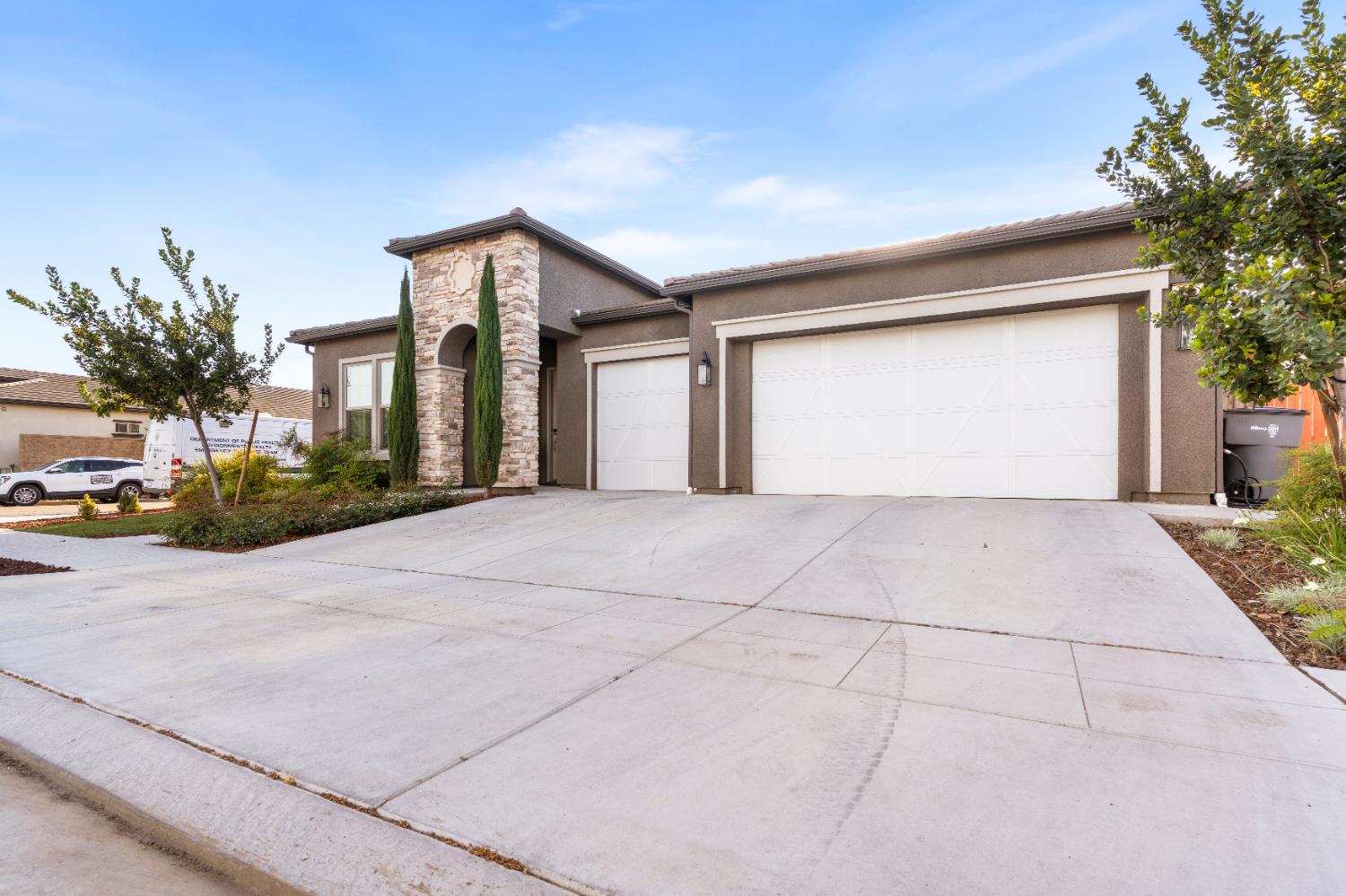 2785 N Armstrong Avenue, Fresno, CA, 93727