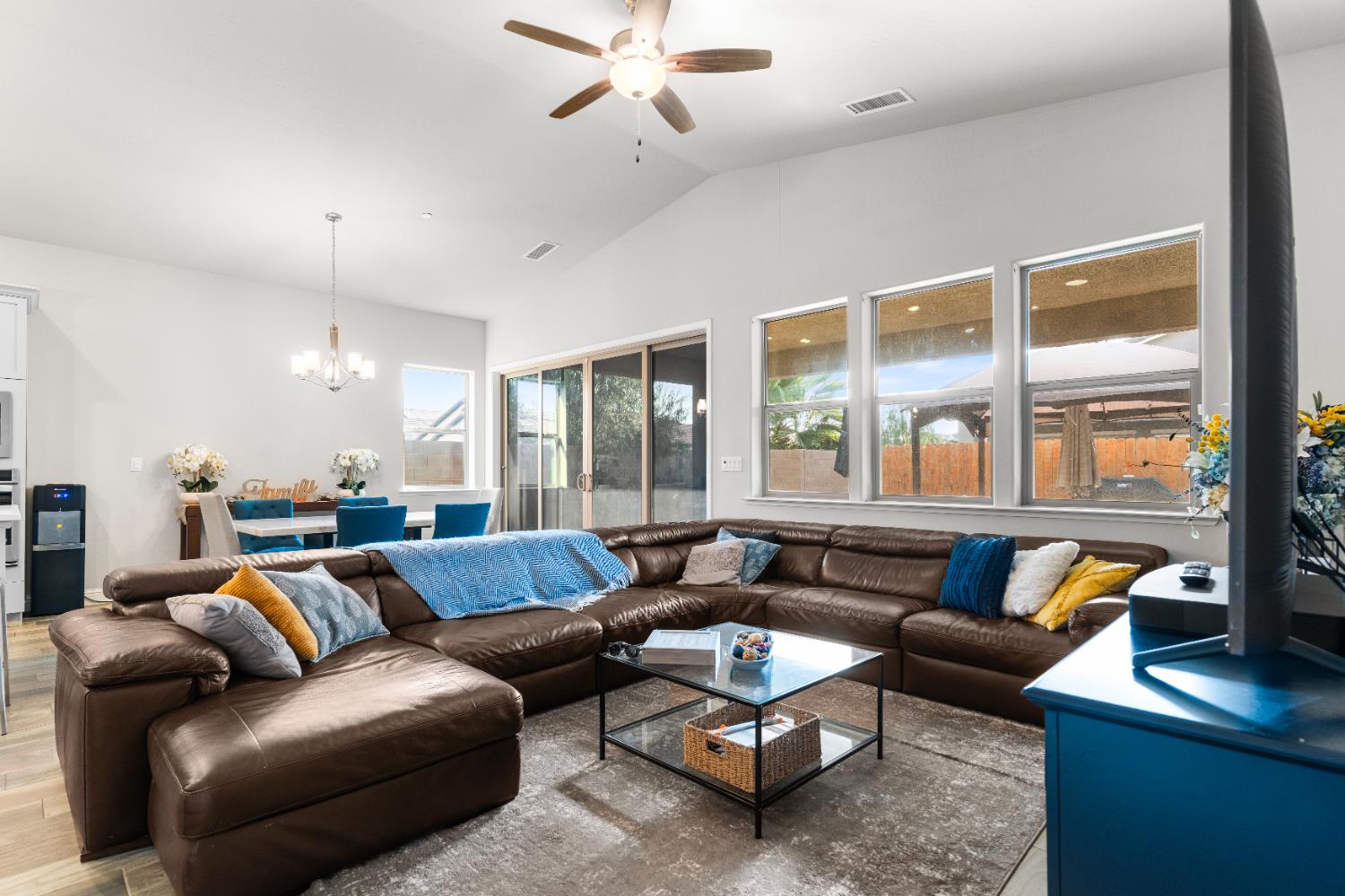 2785 N Armstrong Avenue, Fresno, CA, 93727