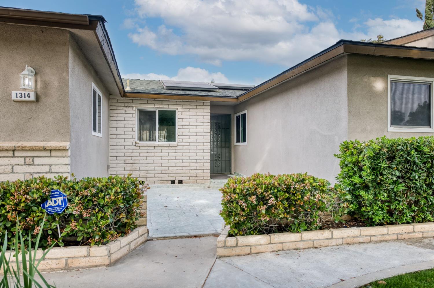 1314 Ezie Avenue, Clovis, CA, 93611