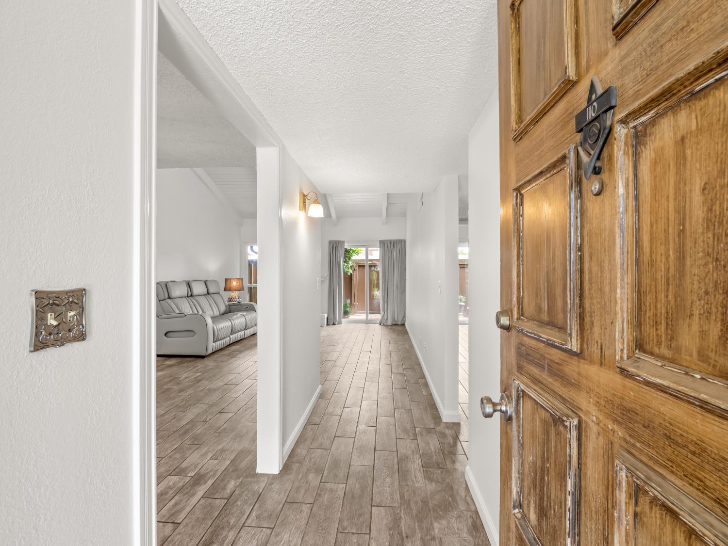 Condo in Fresno - photo 3